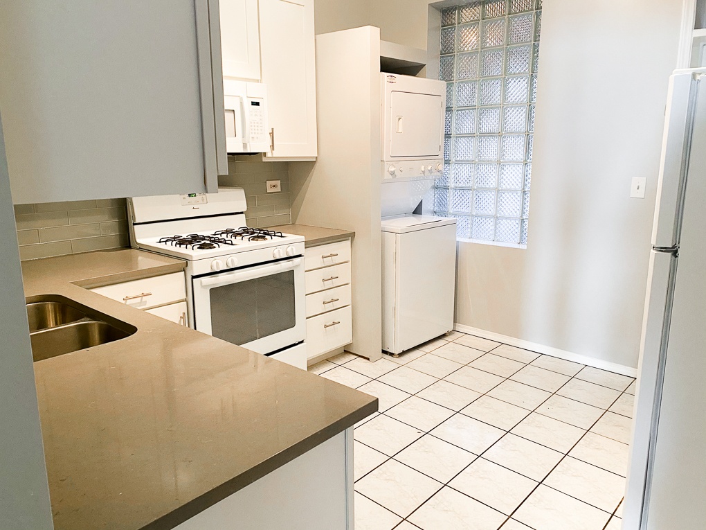 2056 W. Division St. 2056 W. Division St., Chicago, IL 60622 West Town - Leasing by Cross Street